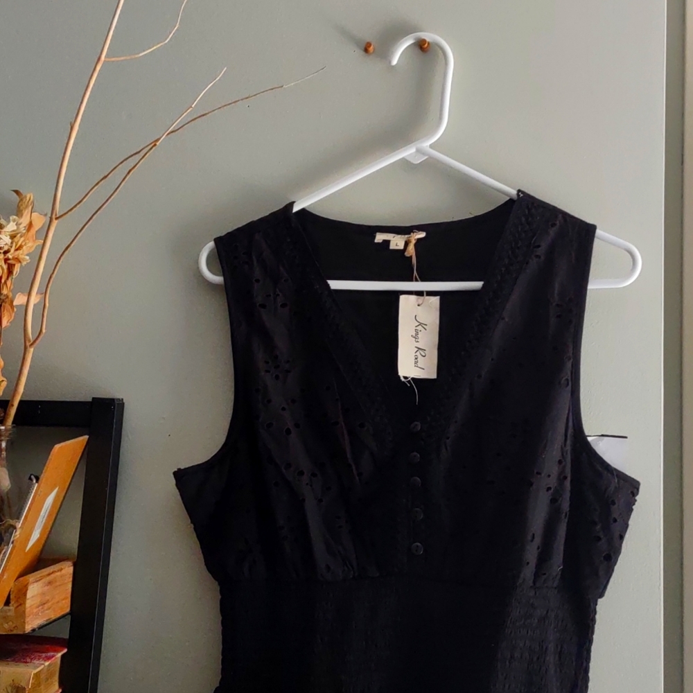 Black king's road dress, size large